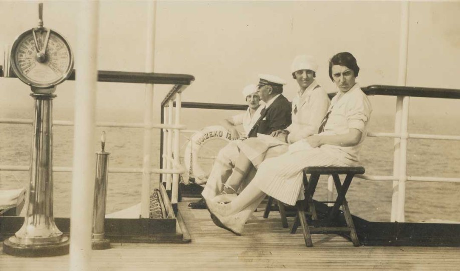 Museo del Nacionalismo Vasco - Albúm fotográfico del Goizeko Izarra