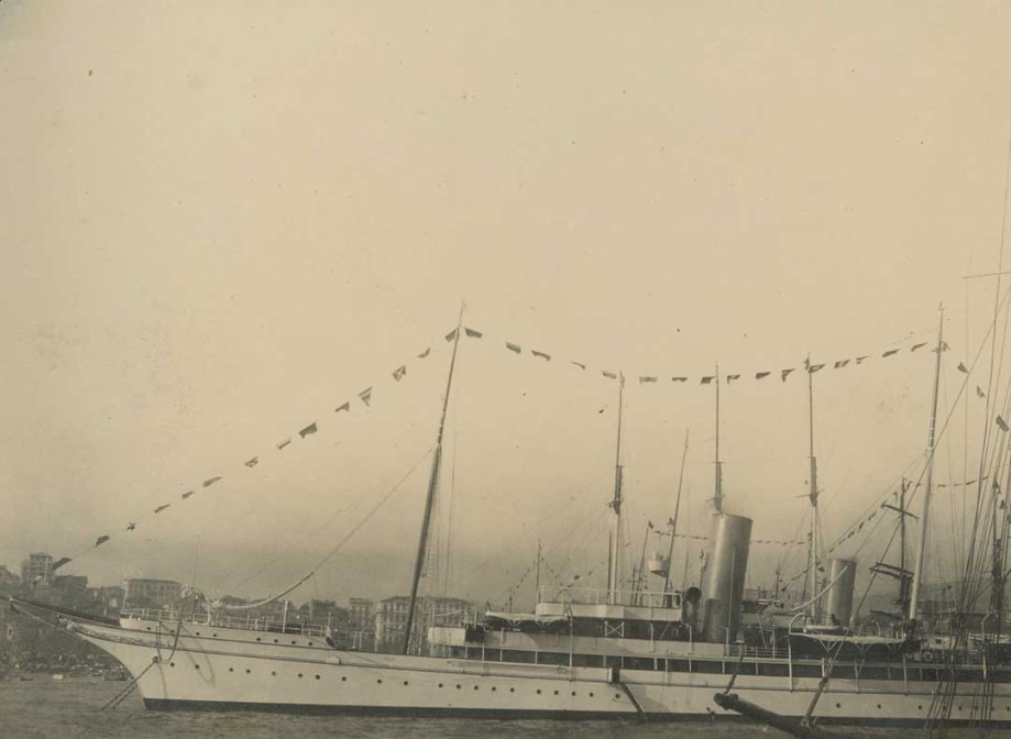 Museo del Nacionalismo Vasco - Albúm fotográfico del Goizeko Izarra