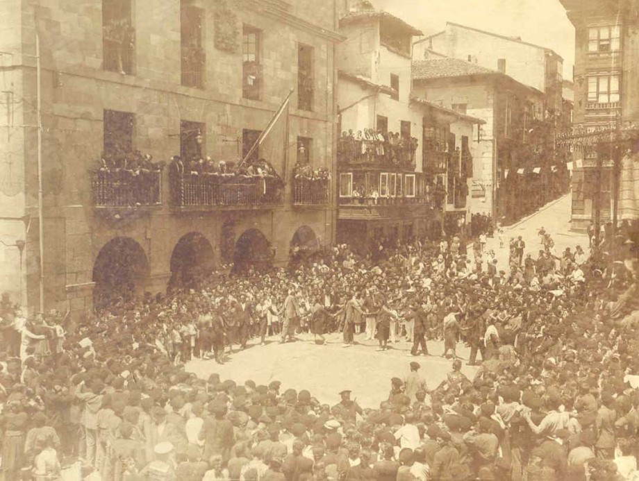 Museo del Nacionalismo Vasco. Fiesta de San Pedro en Bermeo.