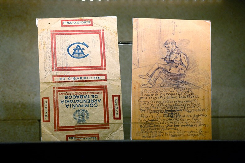 Museo del Nacionalismo Vasco - Bitxiak - Máquina de coser de la madre de Esteban Urkiaga “Lauaxeta”